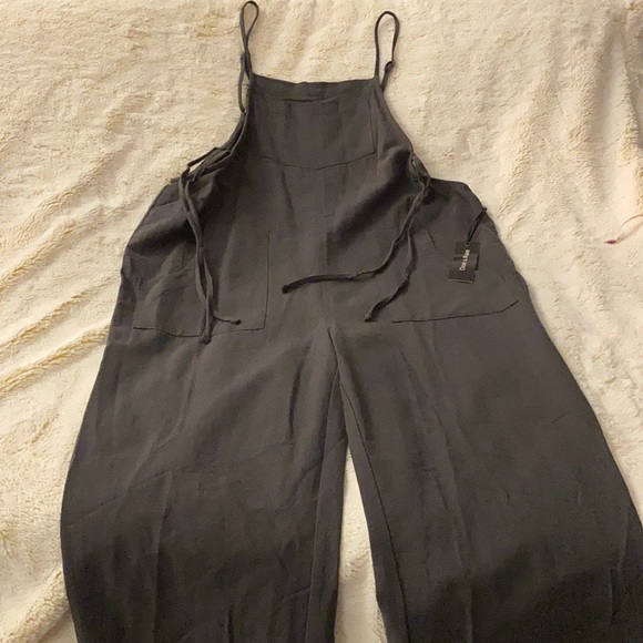 Doe & Rae Capri Jumpsuit - Picture 1 of 2